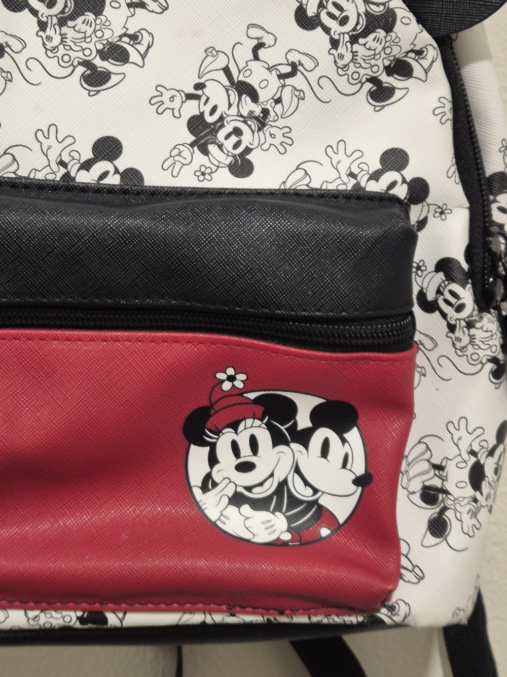 Disney Mickey & Minnie Mouse Womens Faux Leather Black White 11.5" Mini Backpack - Picture 2 of 5